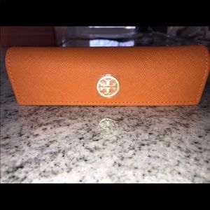 Tory Burch eye glass case NEW